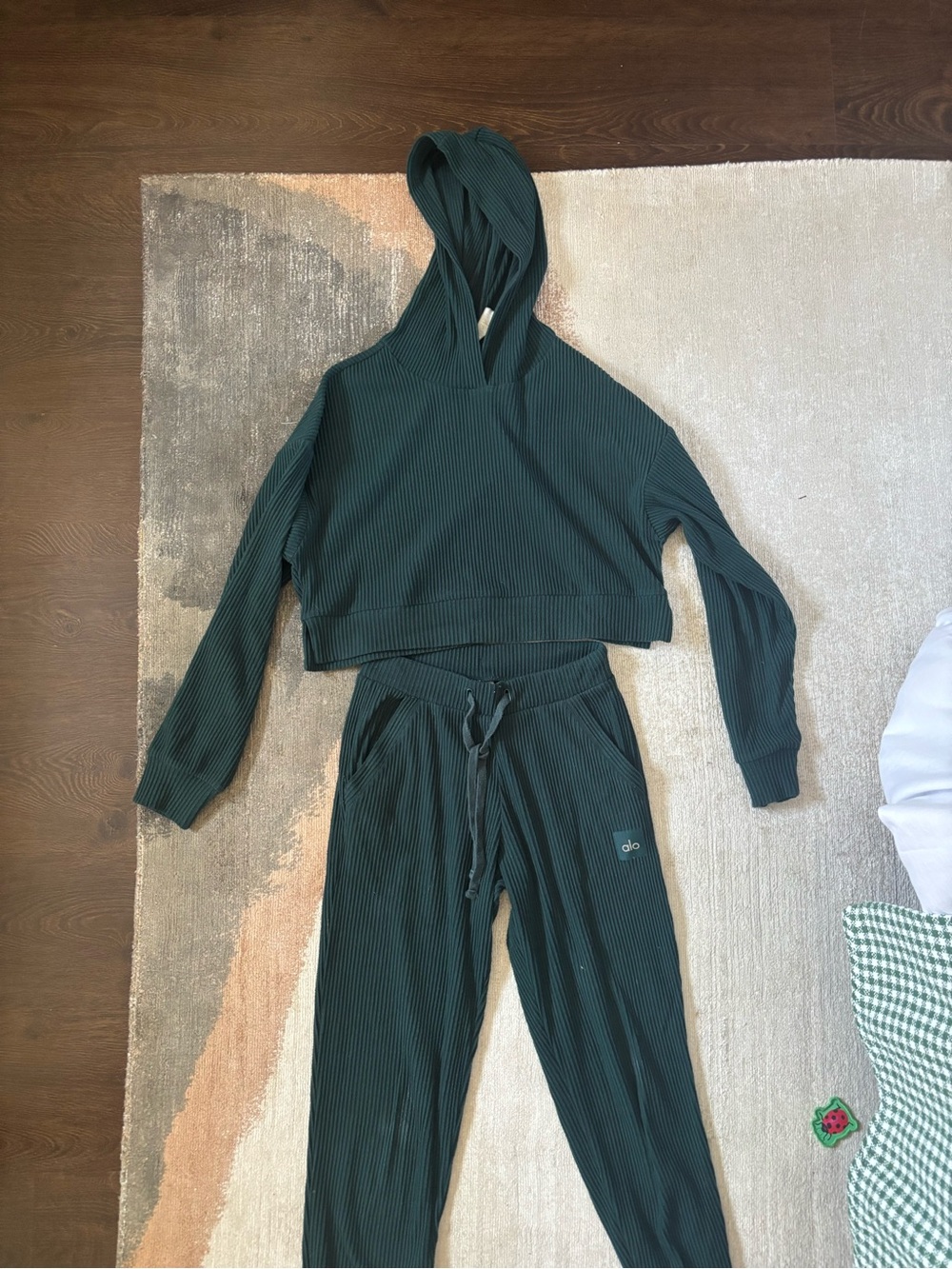 ALO Yoga Ribbed Jogger Set in Deep Teal - Picture 3 of 4